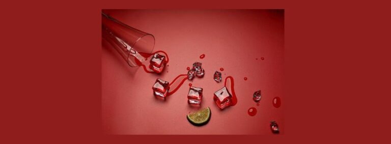 ausgekipptes Glas
